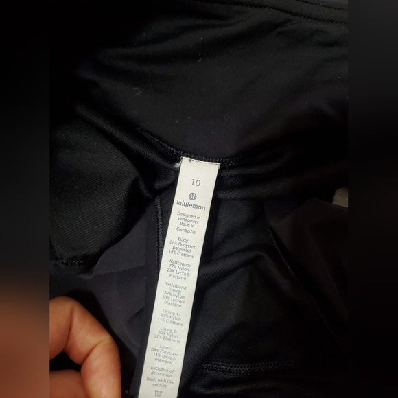 Lululemon Run Times Short II. Black, Two Tones. 4" Inseam. Built In Liner. 10. - Picture 6 of 13